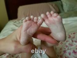 18.5 Lifelike Reborn Baby Girl Doll for Sale