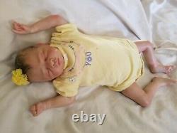 18.5 Lifelike Reborn Baby Girl Doll for Sale