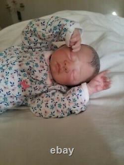 18.5 Lifelike Reborn Baby Girl Doll for Sale