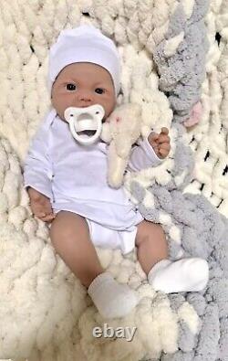 18 Full Body Silicone Reborn Baby Girl Pacifier Doll 5 lbs Floppy Soft Squishy