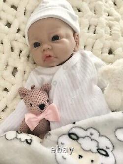 18 Premium Silicone Reborn Baby Girl Blue Eyes Newborn Soft Floppy Infant Doll