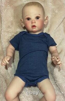 23 Boy Lifelike Reborn Baby Doll