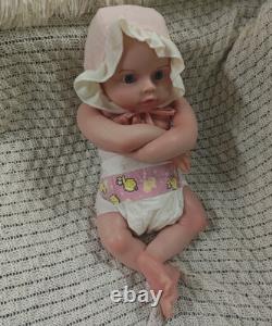 45cm Open Eyes Reborn Baby Dolls 5.61lbs Silicone Baby Dolls Can Drink Water&Pee