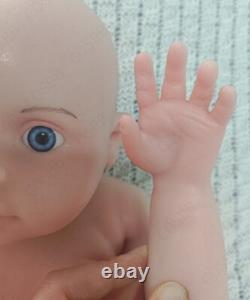 45cm Open Eyes Reborn Baby Dolls 5.61lbs Silicone Baby Dolls Can Drink Water&Pee