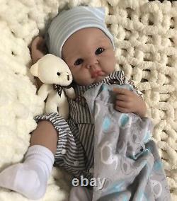 7 LBS Reborn Baby Boy Full Silicone Dolls Newborn Lifelike Soft Infant 19 Gift