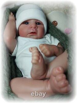 Beautiful Reborn baby girl/boy