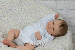 Bebê reborn kit Sanya Gudrun Legler com mohair Delta Dawn premium pronta entrega