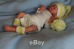 FULL BODY SILICONE BABY Boy micro preemie Drink and wet