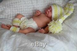 FULL BODY SILICONE BABY Boy micro preemie Drink and wet