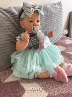 I am selling a Bonnie Brown Saskia reborn doll. She is brand new and ready to go
