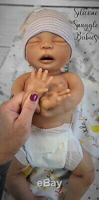 NEW 22 Newborn Full Body Silicone Baby Girl Doll Riley