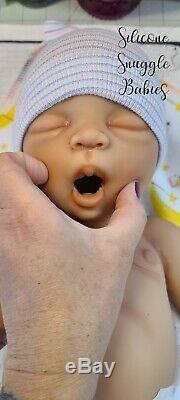 NEW 22 Newborn Full Body Silicone Baby Girl Doll Riley