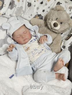 NEW Reborn Babydoll Art Doll 21 Boy Closed eyed with hair Asleep Laura