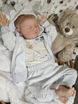 NEW Reborn Babydoll Art Doll 21 Boy Closed eyed with hair Asleep Laura