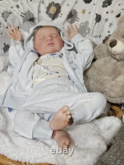 NEW Reborn Babydoll Art Doll 21 Boy Closed eyed with hair Asleep Laura