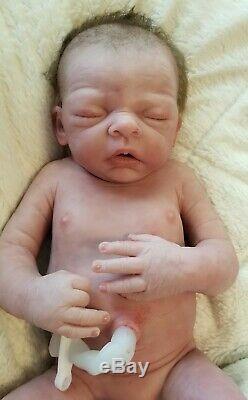 Newborn FBS Rose by Evelina Wosnjuk Excellent Condition