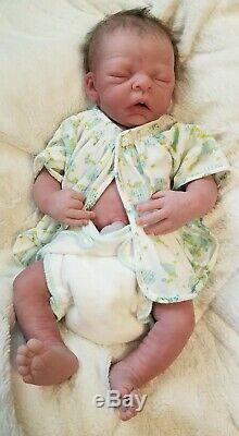 Newborn FBS Rose by Evelina Wosnjuk Excellent Condition