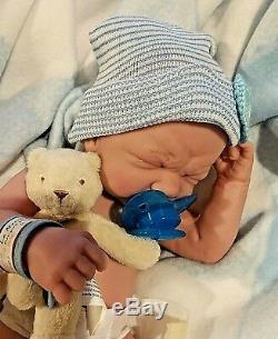 REBORN FIRST TEARS BABY REAL BOY PREEMIE MORE AFFORDABLE takes a pacifier