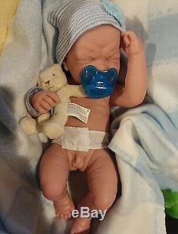 REBORN FIRST TEARS BABY REAL BOY PREEMIE MORE AFFORDABLE takes a pacifier