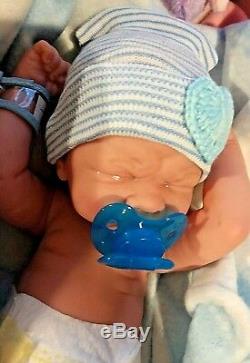 REBORN FIRST TEARS BABY REAL BOY PREEMIE MORE AFFORDABLE takes a pacifier