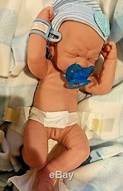 REBORN FIRST TEARS BABY REAL BOY PREEMIE MORE AFFORDABLE takes a pacifier