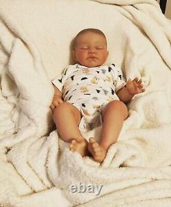 Realistic Lifelike Reborn Baby Dolls Soft Body Vinyl Silicone Doll Newborn