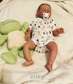 Realistic Lifelike Reborn Baby Dolls Soft Body Vinyl Silicone Doll Newborn