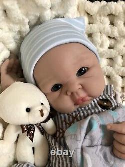 Reborn Baby Boy Doll 7.5 lbs Full Body Silicone 19 Chubby Newborn Dolls Floppy