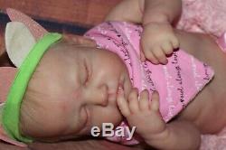 Reborn BabyLoulou by Joanna KazmierczakProfessional ArtistryHighly Realistic