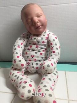 Reborn Cuddle Baby Doll Newborn Soft Beaded Cloth Body Realistic Painted Hair