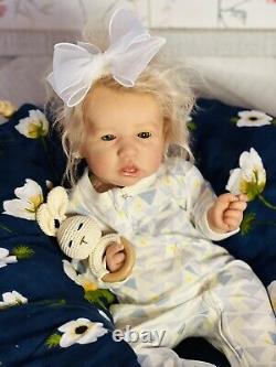 Reborn baby Saskia