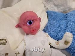 Silicone Doll Cuddle Baby Micro Preemie Ooak Reborn Baby Doll cyclops Alien