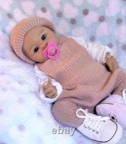 Silicone Reborn Baby Doll Girl Lifelike 19 Soft Floppy Squishy Newborn 7Lbs