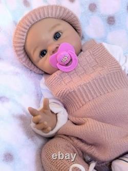 Silicone Reborn Baby Doll Girl Lifelike 19 Soft Floppy Squishy Newborn 7Lbs