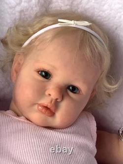 Silicone Reborn Baby Dolls Eyes Open 24 Inch Realistic Dolls Toddler Girl Real