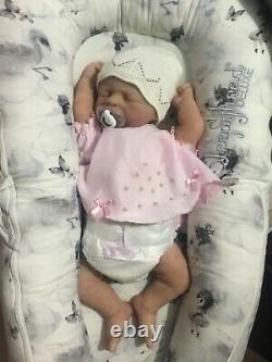 Soft Ecoflex Very Realistic Silicone Reborn Baby Girl With Large Layette