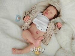 Tracyslittletreasures REALBORN James 18 small NB anatomical Boy tummy plate